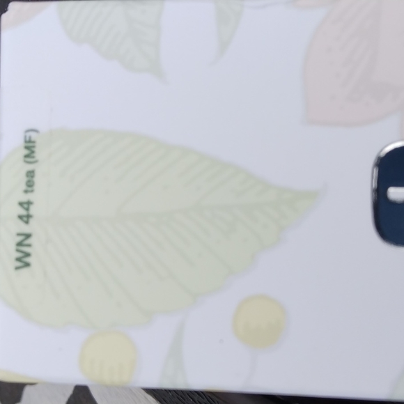 Clinique Makeup Repairing&Hydrating Makeup - Picture 3 of 8